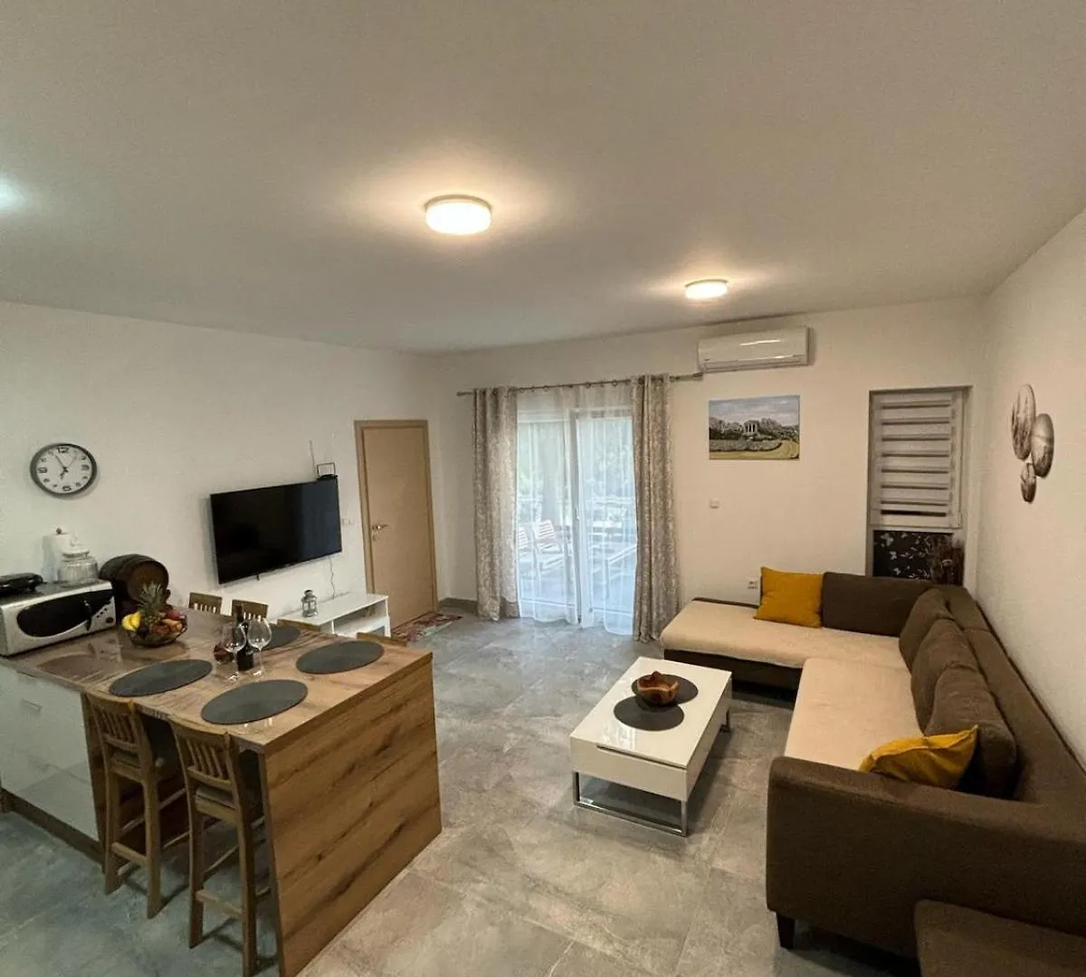 Cozy Apartments Marko In Maslenica Just 230 M From The Beach