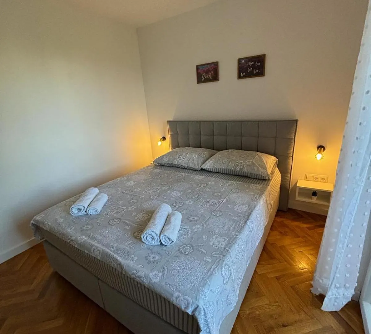 Cozy Apartments Marko In Maslenica Just 230 M From The Beach